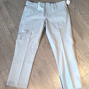 Women'Light Gray Workday Dockers Khaki Classic Slim Fit Pants 360 flex SZ 14 NWT